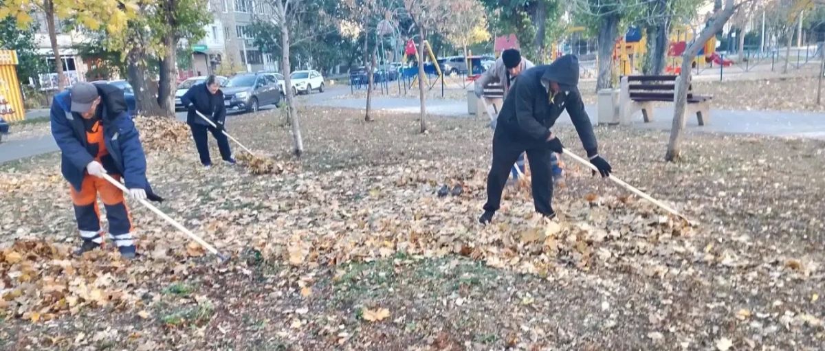 Сегодня мы вышли на наш четвёртый субботник! Сегодня мы вышли на наш четвёртый субботник!