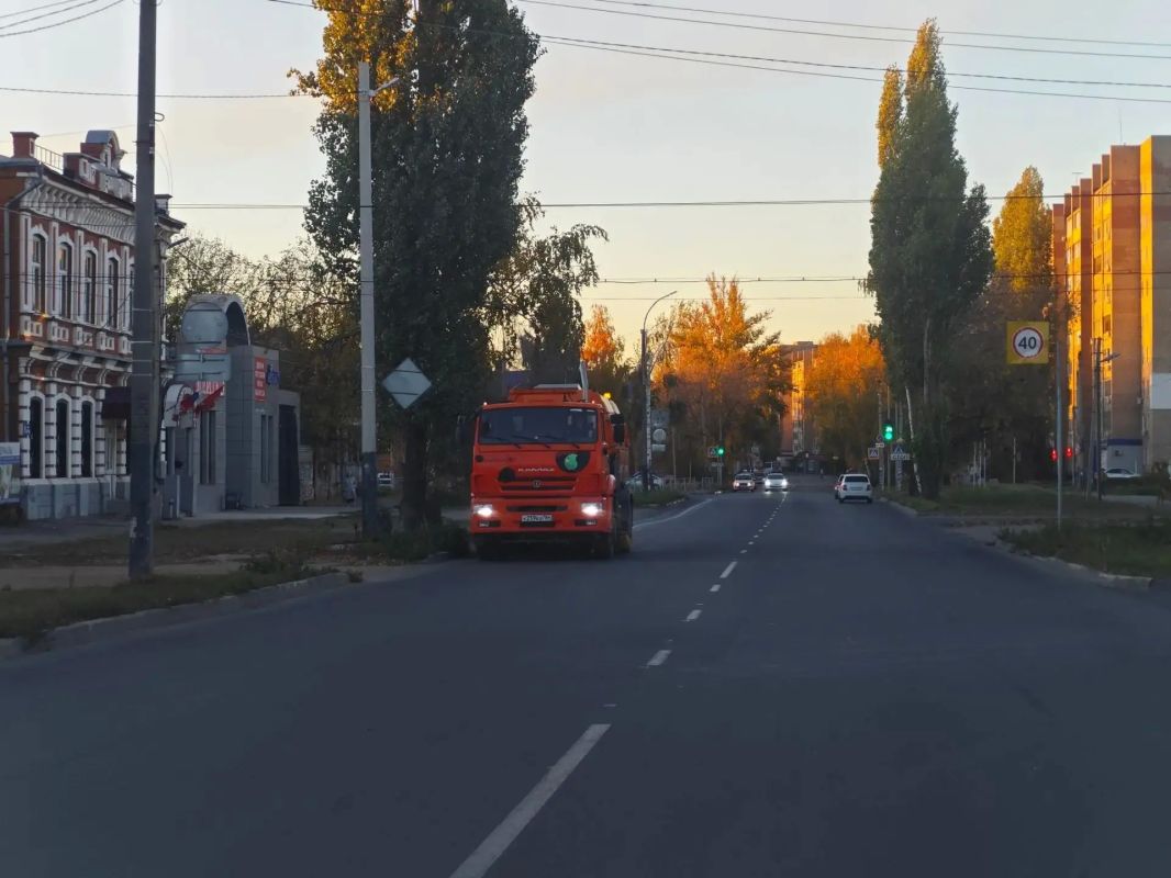 В городе Балаково продолжаются плановые работы по благоустройству В городе Балаково продолжаются плановые работы по благоустройству