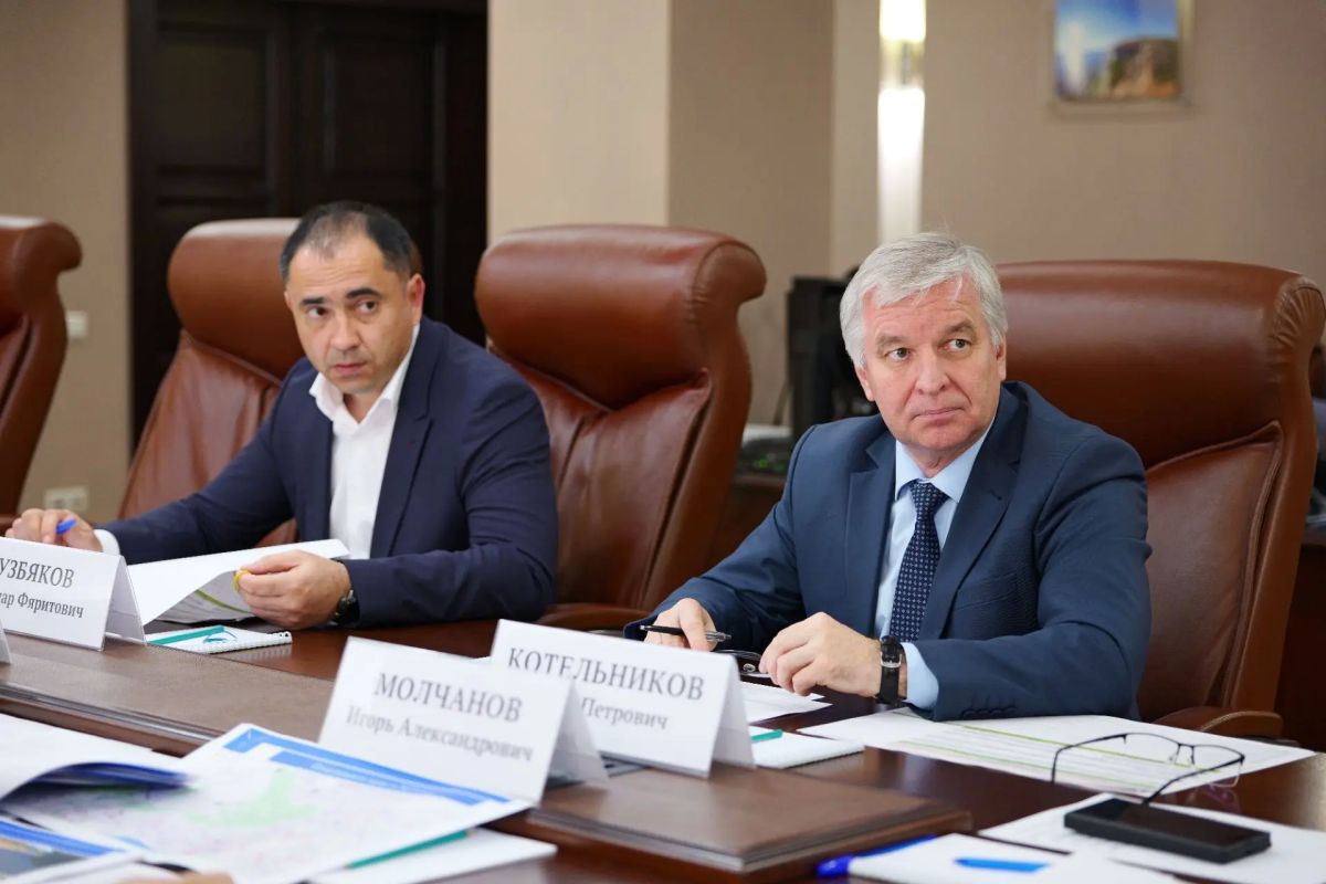 Роман Бусаргин: С учётом дополнительного финансирования по региональной программе на ремонт дорог в Саратове в 2027 году будет направлено свыше 1,7 млрд рублей Роман Бусаргин: С учётом дополнительного финансирования по региональной программе на ремонт дорог в Саратове в 2027 году будет направлено свыше 1,7 млрд рублей