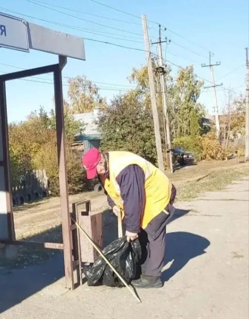 Пока город ещё спит, сотрудники МКУ «Городское хозяйство» уже берутся за дело Пока город ещё спит, сотрудники МКУ «Городское хозяйство» уже берутся за дело