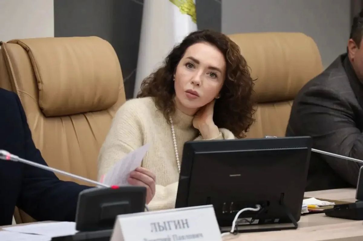 Юлия Литневская: «Наша задача - чтобы защитники Отечества были настоящими героями для наших детей» Юлия Литневская: «Наша задача - чтобы защитники Отечества были настоящими героями для наших детей»