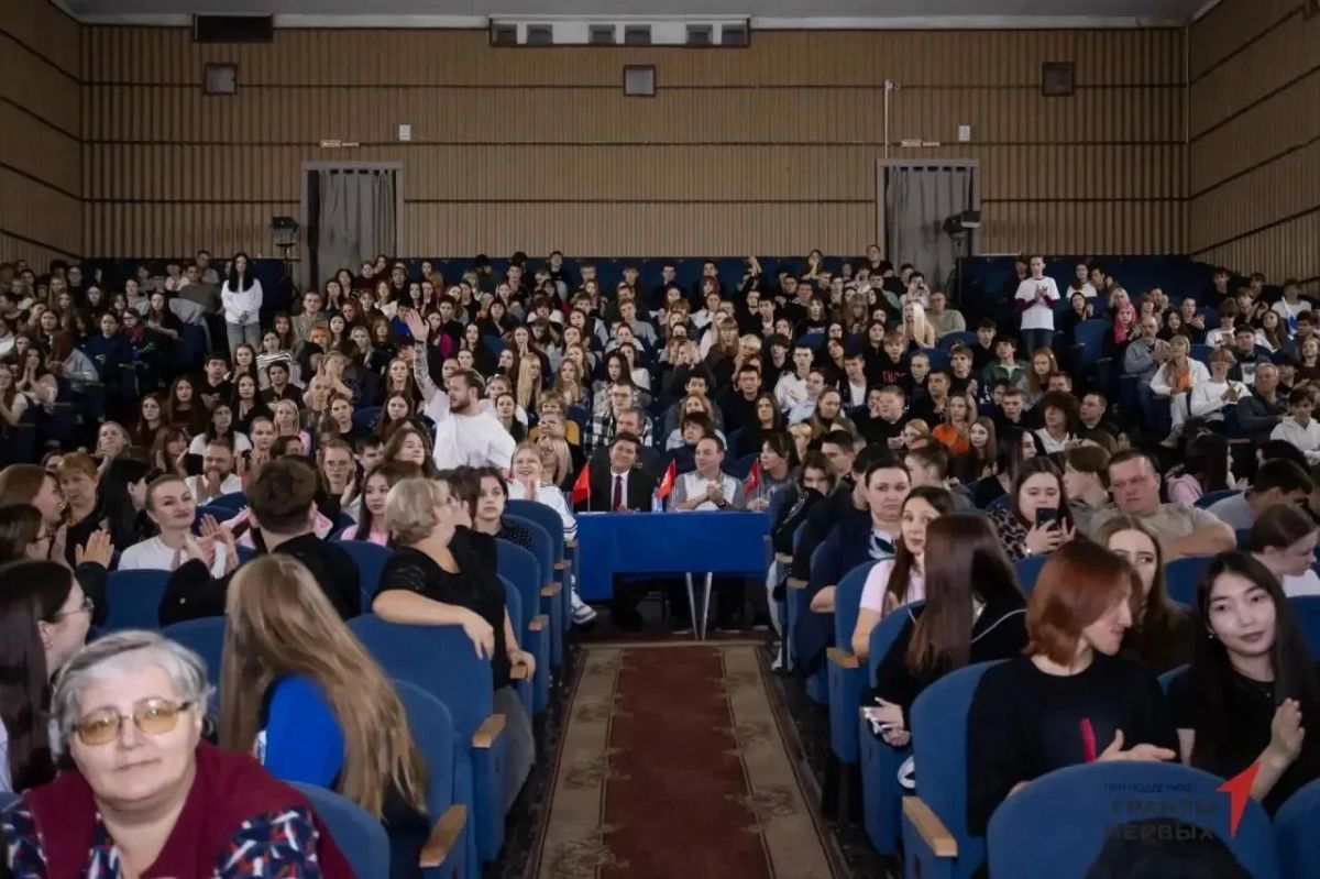 Команда КВН энгельсского колледжа сыграет в финале Кубка СПО Команда КВН энгельсского колледжа сыграет в финале Кубка СПО