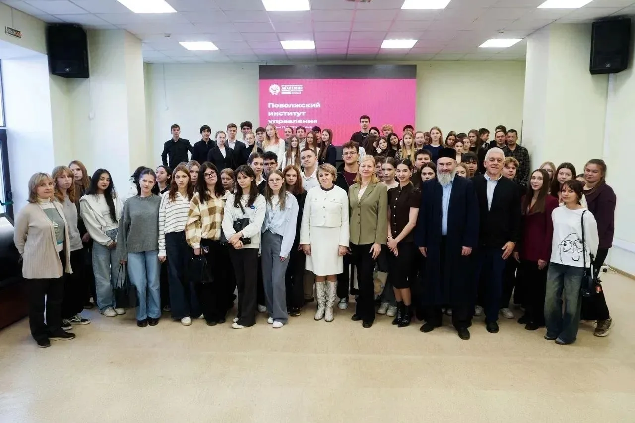 В Поволжском институте управления прошла встреча со студентами, направленная на профилактику экстремизма в молодежной среде