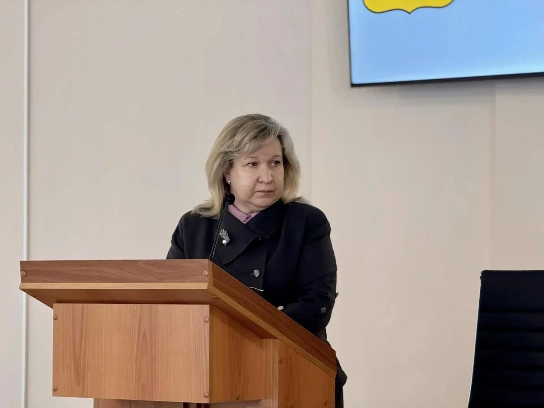 На заседании антитеррористической комиссии обсудили подготовку к празднованию Дня народного единства в Энгельсском районе На заседании антитеррористической комиссии обсудили подготовку к празднованию Дня народного единства в Энгельсском районе