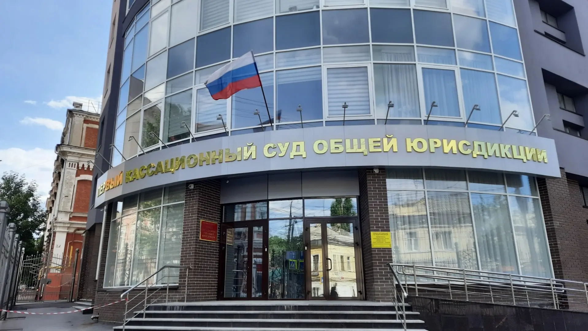 Нотариус выкопала труп мужа и сожгла