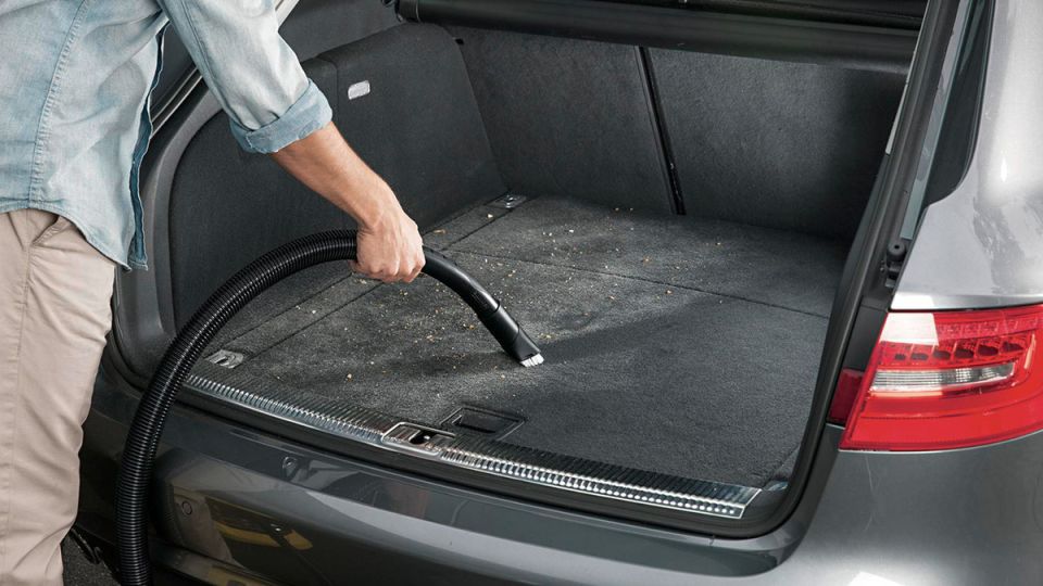 Эффективные народные методы для чистки багажника и салона автомобиля