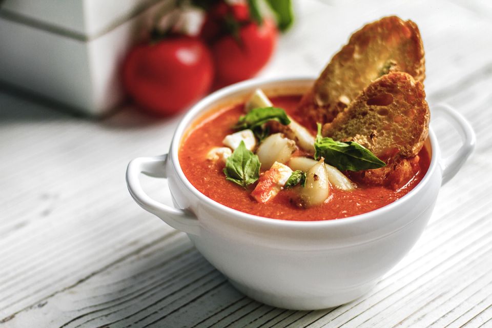 Томатный суп с морепродуктами: летняя симфония вкуса