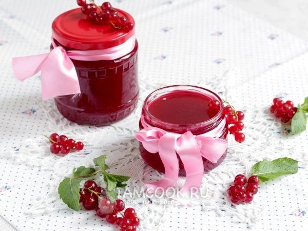 Как сохранить летнее вдохновение: 7 идей заготовок из красной смородины