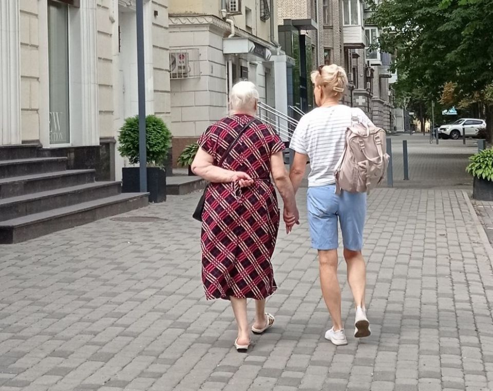 Неожиданная связь: как отношения с матерью могут измениться с годами