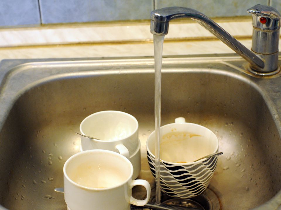 Горчица как универсальное чистящее средство: новый подход от коммунальщиков Щелкова