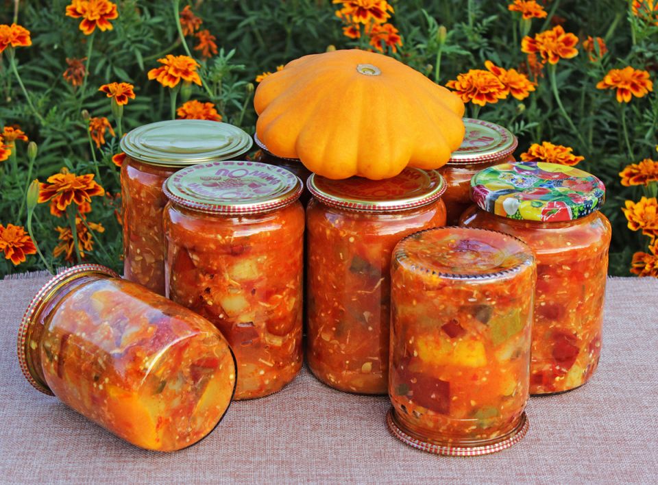 Лечо с характером: овощи остаются хрустящими и яркими