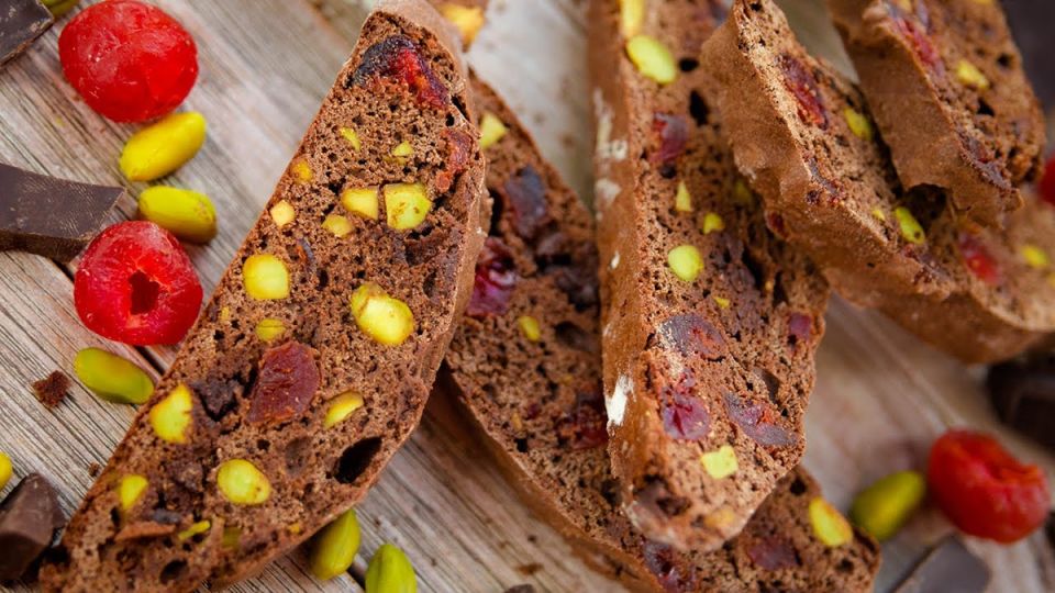 Шоколадные бискотти с морской солью: идеальное лакомство к чаю