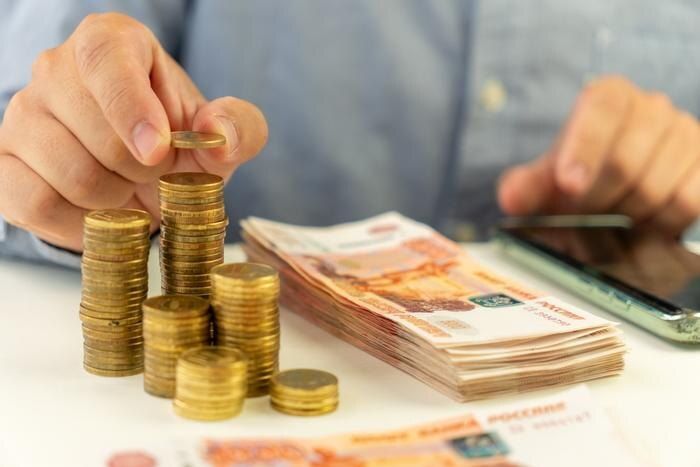 С начала февраля в России увеличат более 40 социальных выплат
