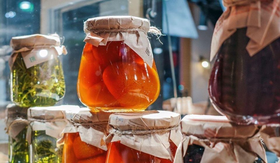 Необычные деликатесы: разнообразие варенья на московских ярмарках