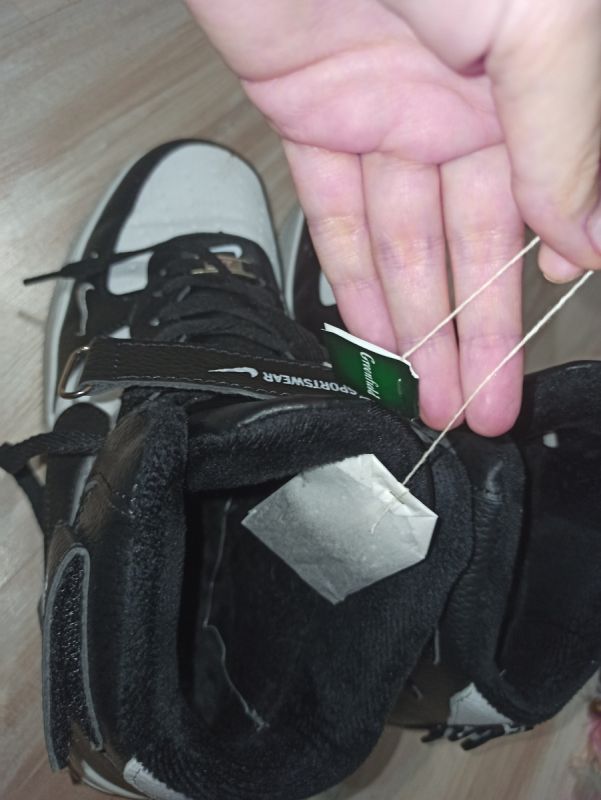 Как избавиться от неприятного запаха в обуви: секреты корейских традиций