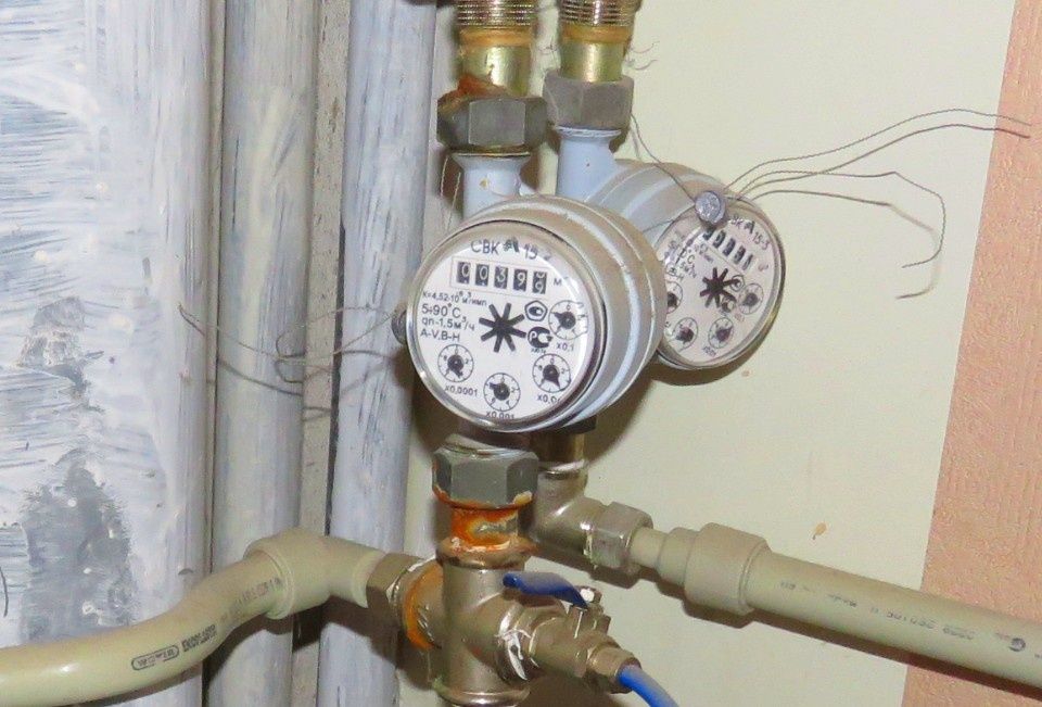 Новые правила начисления коммунальных услуг: что делать с просроченным счетчиком?